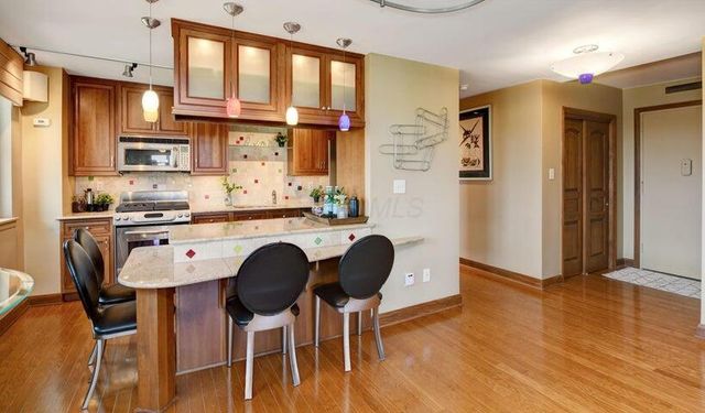 1620 E Broad Street, 1108, Columbus, OH 43203
