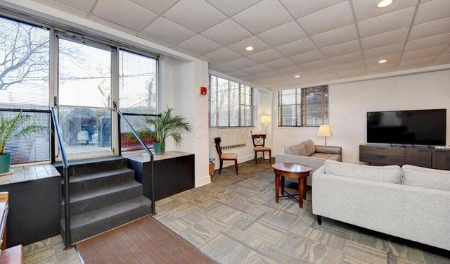 1620 E Broad Street, 1108, Columbus, OH 43203