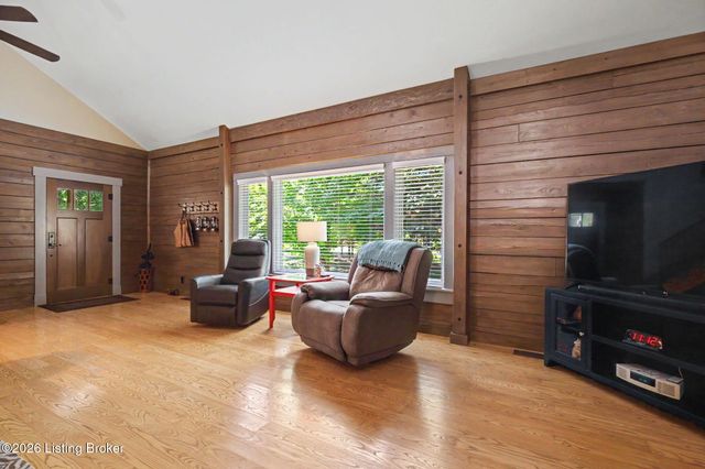 7604 Broad Run Rd, Louisville, KY 40291