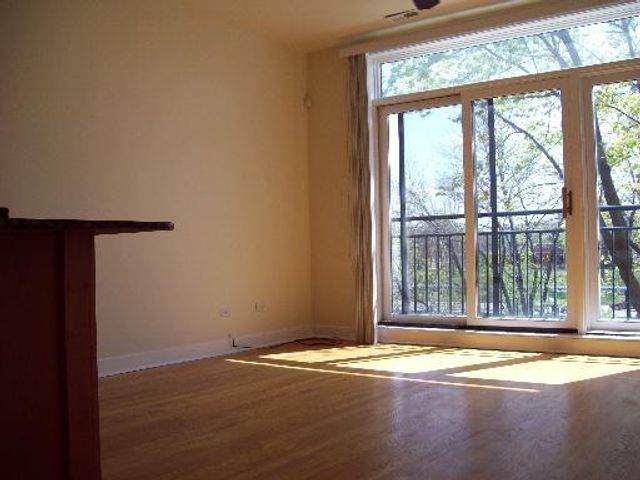 4116 W Congress Parkway 2, Chicago, IL 60624