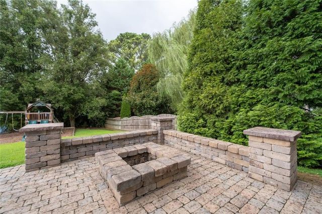 4341 Nesbin Drive NE, Kennesaw, GA 30144