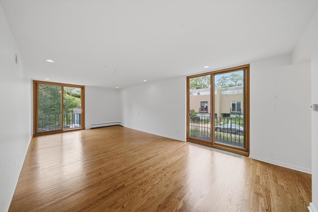 1473 E Park Place, Chicago, IL 60637 — photo 5