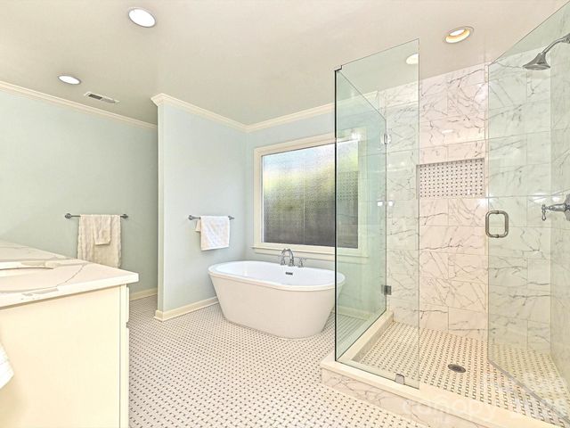 3131 Pinehurst Place, Charlotte, NC 28209