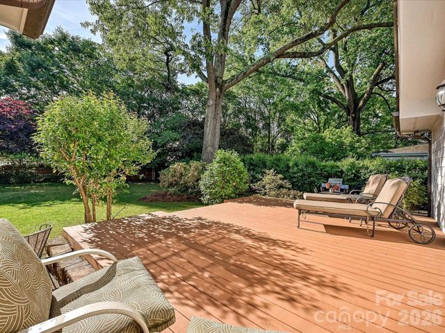 3131 Pinehurst Place, Charlotte, NC 28209
