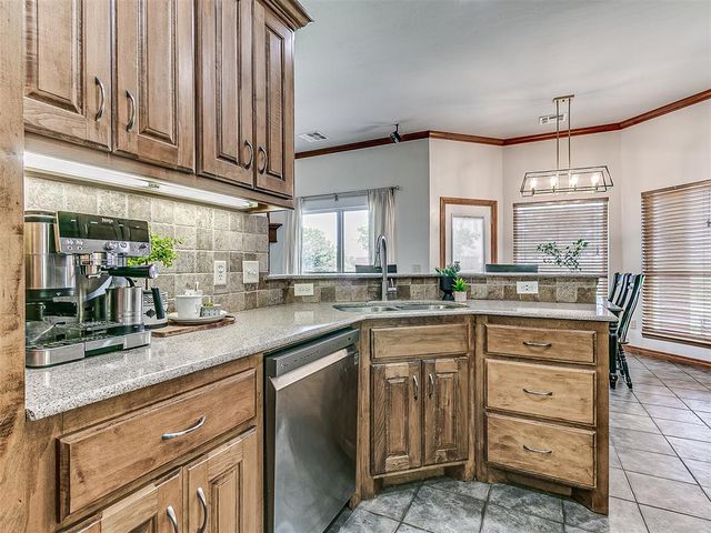 18900 Pawnee Creek Road, Cashion, OK 73016