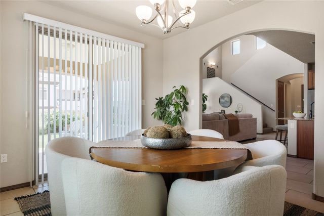 8700 Desert Finch Lane, Albuquerque, NM 87122