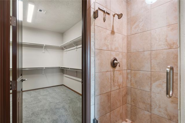 8700 Desert Finch Lane, Albuquerque, NM 87122
