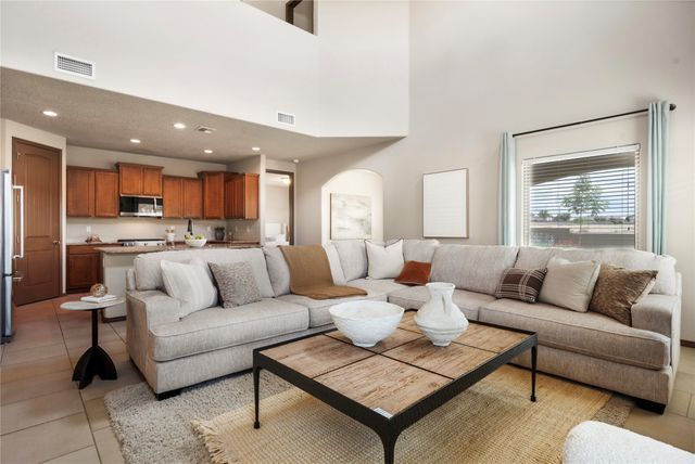 8700 Desert Finch Lane, Albuquerque, NM 87122