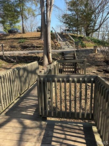 9052 S Pointe Ridge Lane, Bloomington, IN 47401