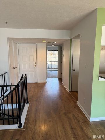 9052 S Pointe Ridge Lane, Bloomington, IN 47401