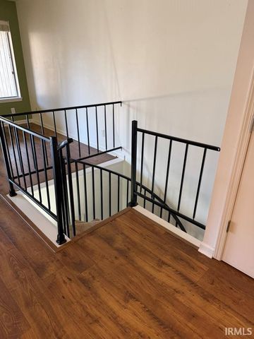 9052 S Pointe Ridge Lane, Bloomington, IN 47401