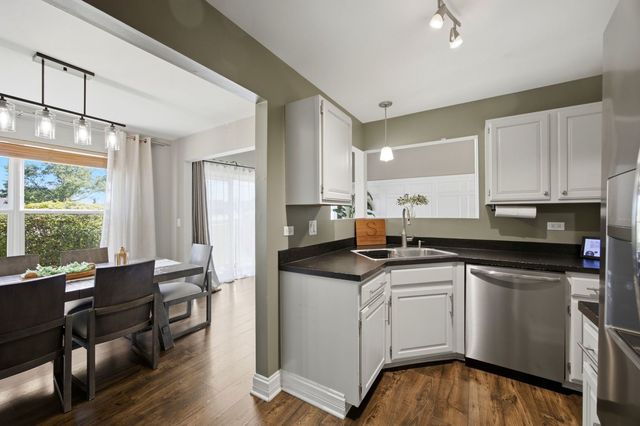 11139 RAVENGATE Court, Orland Park, IL 60467