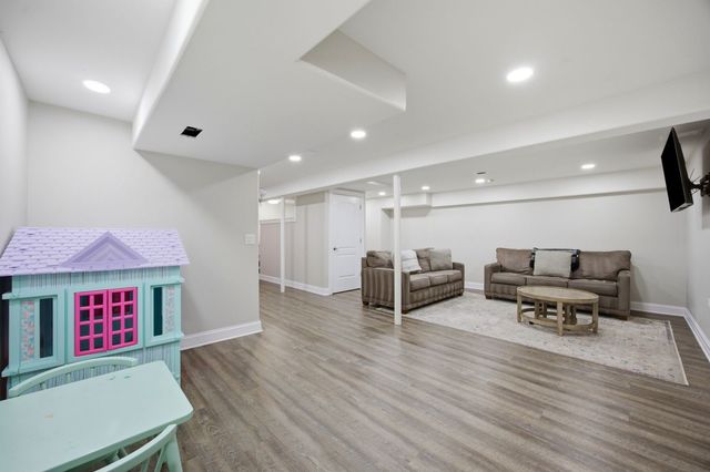 11139 RAVENGATE Court, Orland Park, IL 60467