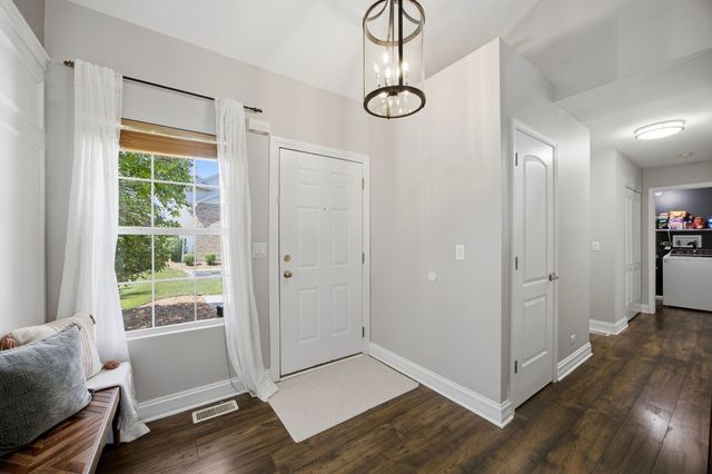 11139 RAVENGATE Court, Orland Park, IL 60467
