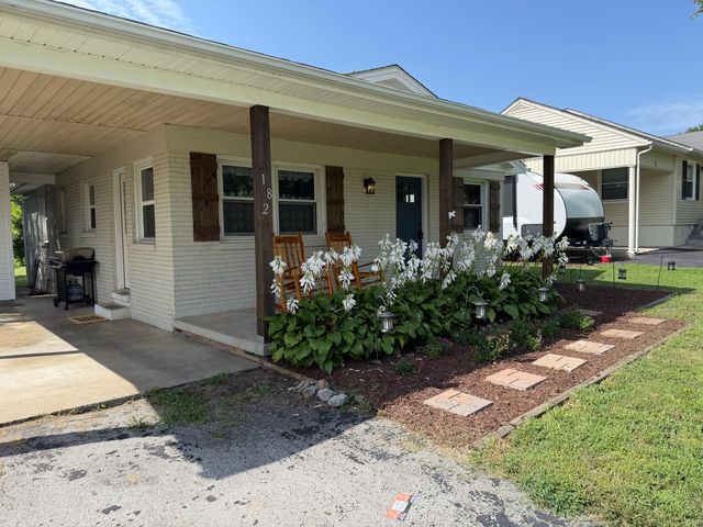 182 W Erskine Drive, Danville, KY 40422