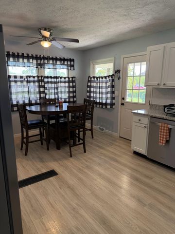 182 W Erskine Drive, Danville, KY 40422