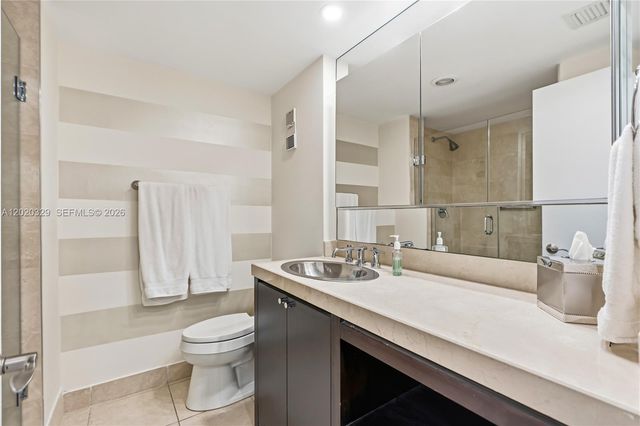20281 E Country Club Dr 2101, Aventura, FL 33180