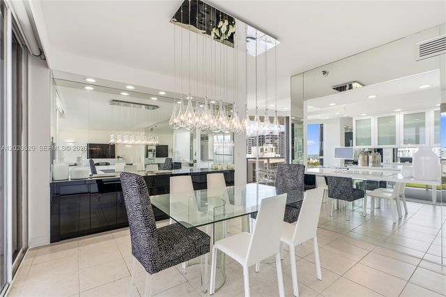 20281 E Country Club Dr 2101, Aventura, FL 33180