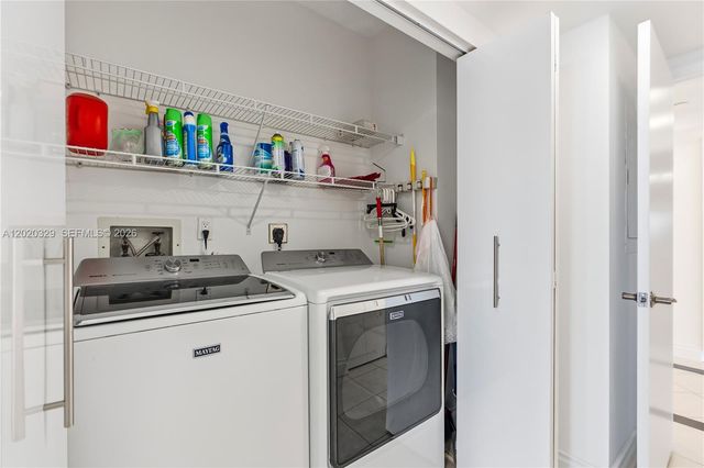 20281 E Country Club Dr 2101, Aventura, FL 33180