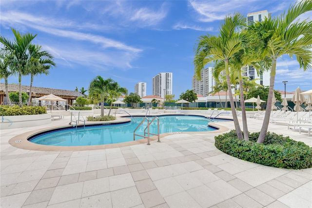 20281 E Country Club Dr 2101, Aventura, FL 33180