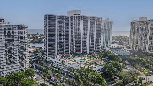 20281 E Country Club Dr 2101, Aventura, FL 33180