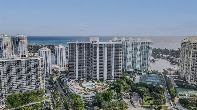 20281 E Country Club Dr 2101, Aventura, FL 33180