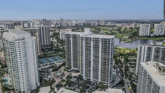 20281 E Country Club Dr 2101, Aventura, FL 33180