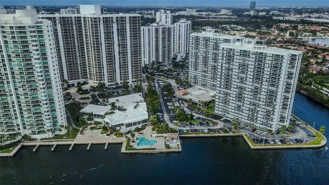 20281 E Country Club Dr 2101, Aventura, FL 33180