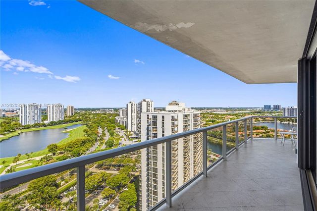 20281 E Country Club Dr 2101, Aventura, FL 33180