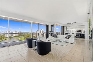 20281 E Country Club Dr 2101, Aventura, FL 33180