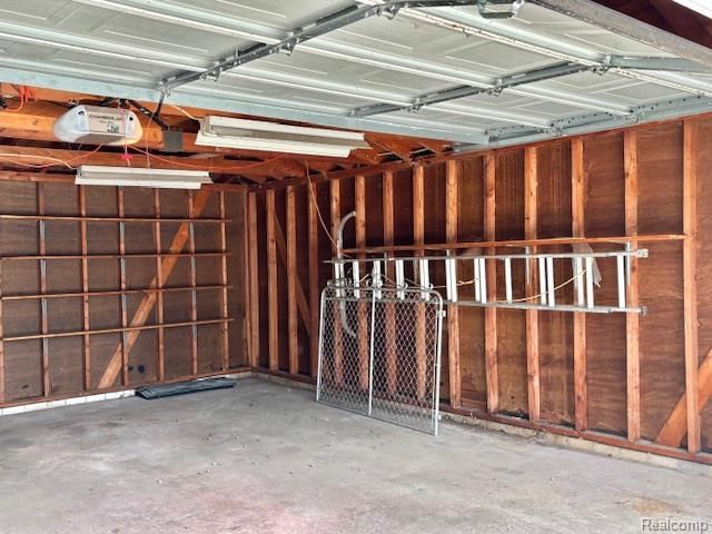 14022 Stoeflet Street, Rockwood, MI 48173