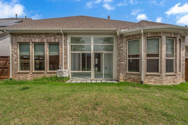 7819 Uxbridge Drive, Irving, TX 75063