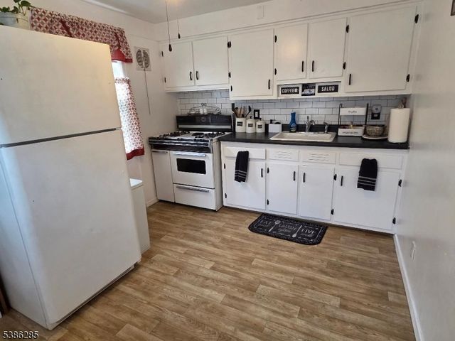 515 Cook Ave, Middlesex Boro, NJ 08846