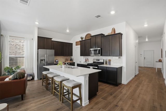 10408 Autumn Leaves Lane, Aubrey, TX 76227