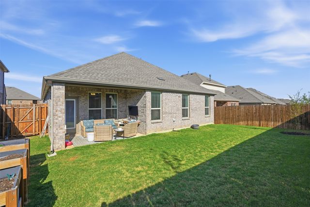 10408 Autumn Leaves Lane, Aubrey, TX 76227