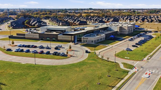 10408 Autumn Leaves Lane, Aubrey, TX 76227