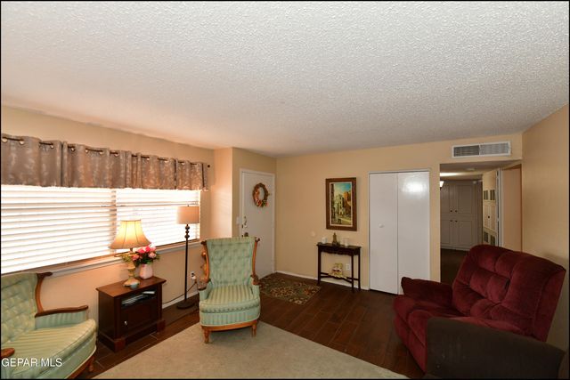 10725 SAIGON Drive, El Paso, TX 79925