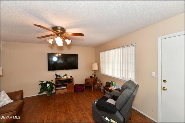 10725 SAIGON Drive, El Paso, TX 79925