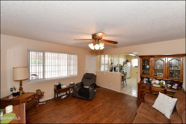 10725 SAIGON Drive, El Paso, TX 79925