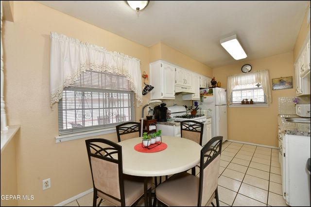 10725 SAIGON Drive, El Paso, TX 79925
