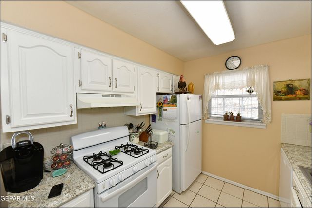 10725 SAIGON Drive, El Paso, TX 79925