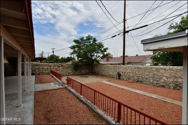 10725 SAIGON Drive, El Paso, TX 79925