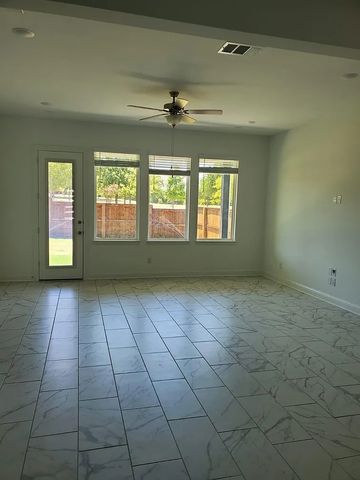 4516 Hammerstein Boulevard, Denton, TX 76210