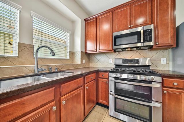 20131 Niagara Falls Drive, Tomball, TX 77375