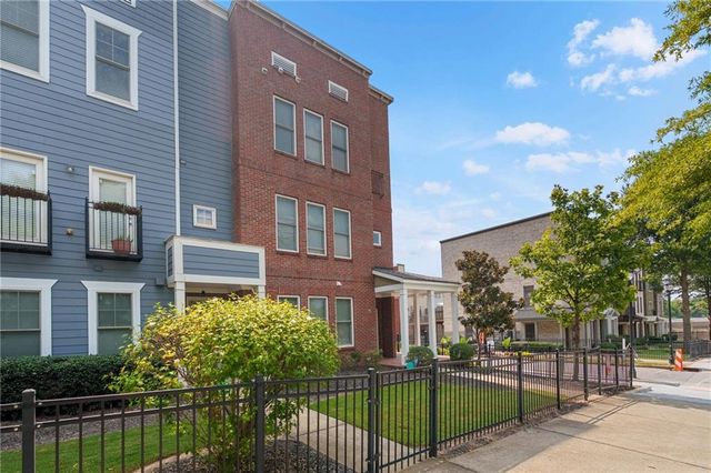 790 Liberty Commons NW Drive 601, Atlanta, GA 30314