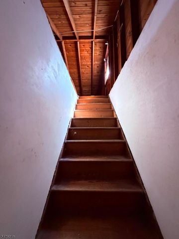 52 Looker St, Hillside Twp., NJ 07205