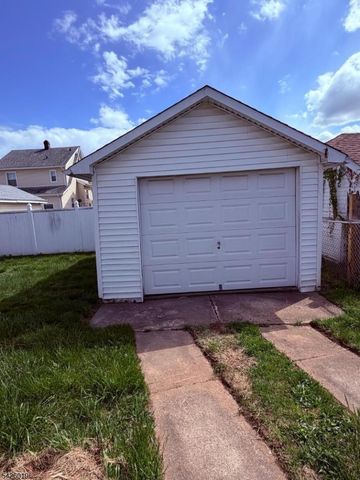 52 Looker St, Hillside Twp., NJ 07205