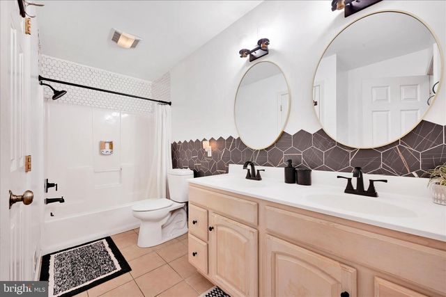 224 BULLRUSH LANDING, Elizabethtown, PA 17022