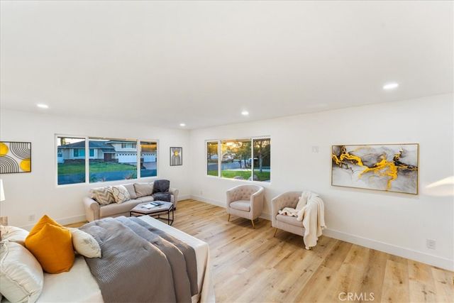 1271 Brittany Cross, North Tustin, CA 92705