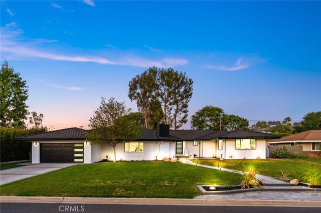 1271 Brittany Cross, North Tustin, CA 92705